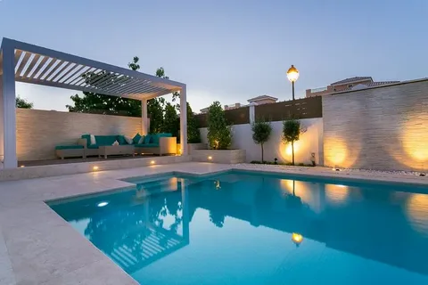 Swimming Pool Construction & Landscaping